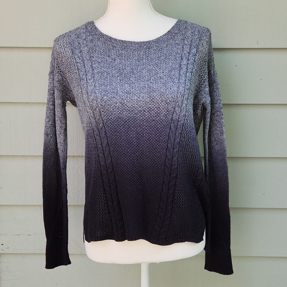 American Eagle Ombré Long Sleeve Cable Knit Sweater